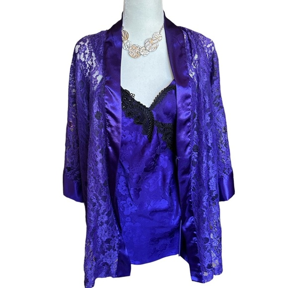 Vintage 2-piece Victoria Secret Lingerie Slip & Robe 🤩 - Picture 2 of 13